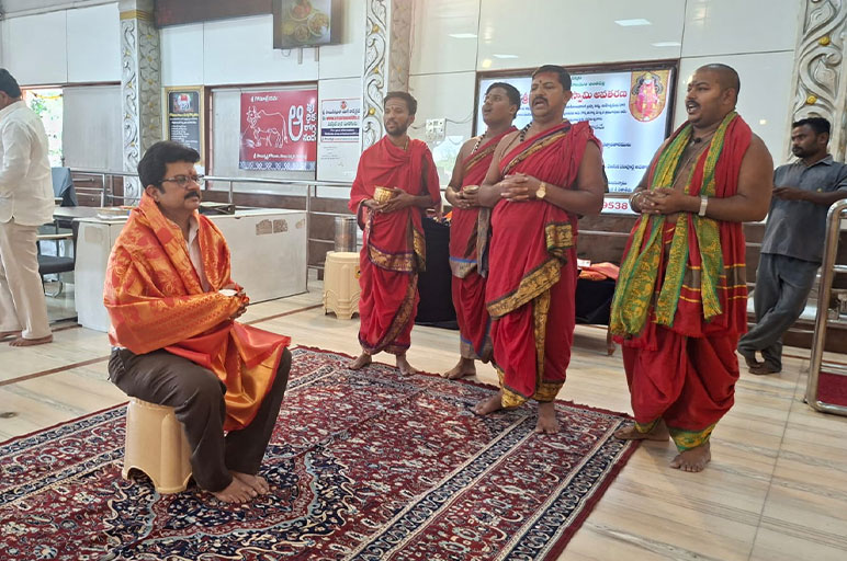 Telangana Endowments Commissioner Sri Hanumanth Rao Garu Visits Sai Sannidhi