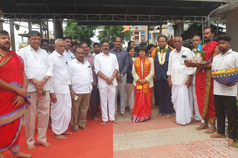 High Court Judge Mrs. S.Nanda Visits Sri Sai Sannidhi Temple