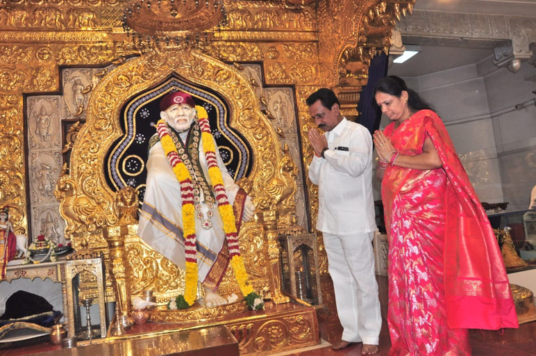 Ex. MLA Ravindra Naik family Visited